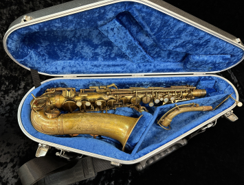 Photo Vintage Conn Transitional / 6M Naked Lady Alto Sax, Serial #258050